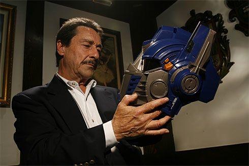 peter cullen on creating the voices of optimus prime the predator more in exclusive imax qa 1